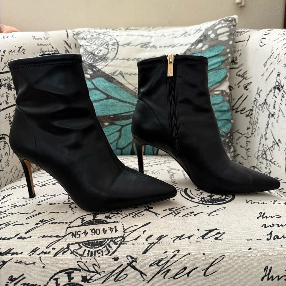 Jessica Simpson Women's Semaja Black